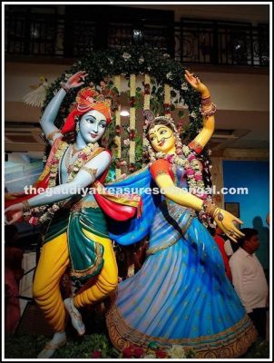  Krishna: Dancing With Divinity - Exploring the Divine in Indian Sculpture